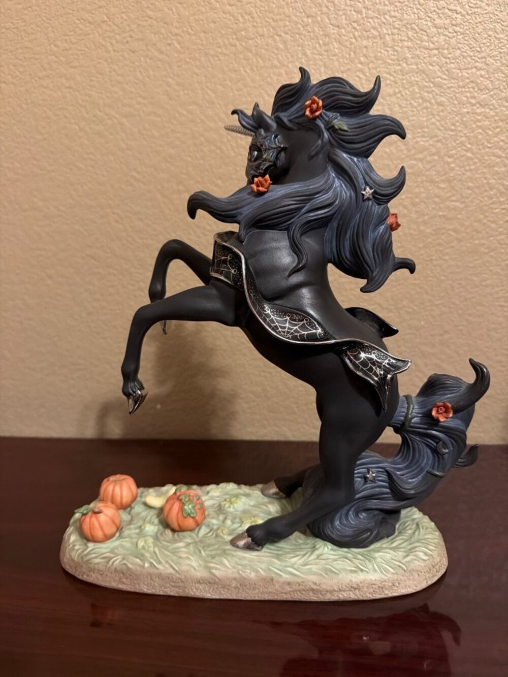2002 Princeton Gallery Halloween Magic Unicorn Black Porcelain Figurine - No Box - Picture 4 of 17